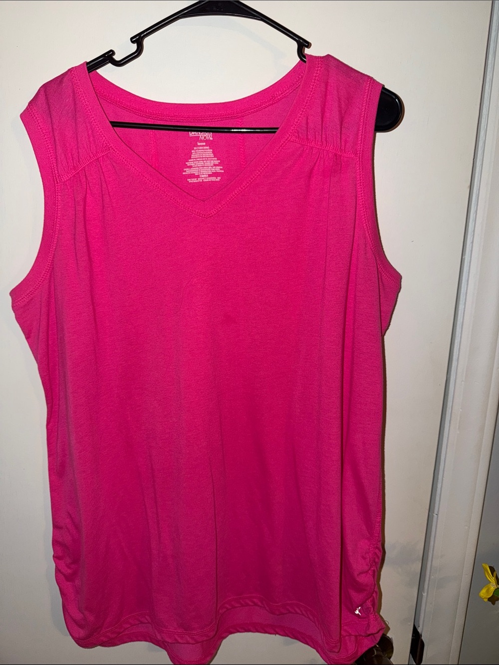 Danskin Now Women's V-Neck Sleeveless Tank - Hot Pink